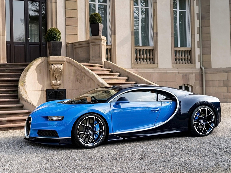 سيارة بوغاتي شيرون الجديدة: مواصفات وإمكانات تضعها في المقدمة